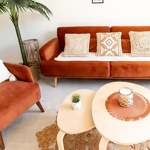 https://loursinade-jolie-maison-avec-jacuzzi-et-jardin.fr-provencehotel.com